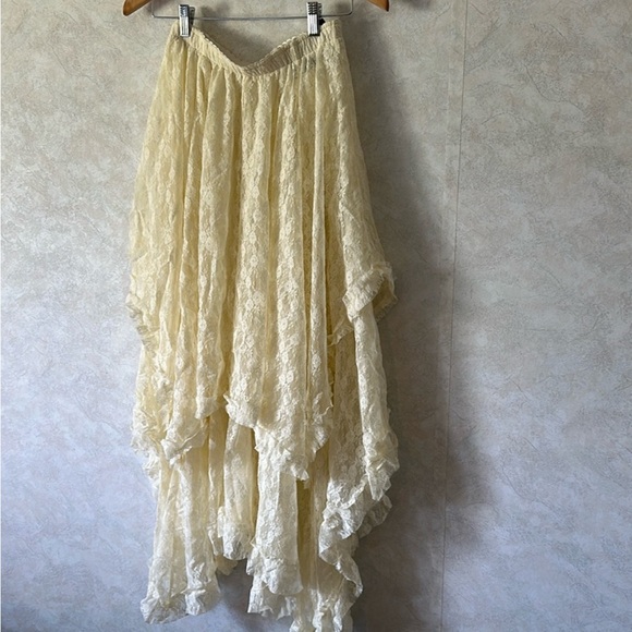 Free People Dresses & Skirts - Elegant Cream Lace Maxi Skirt